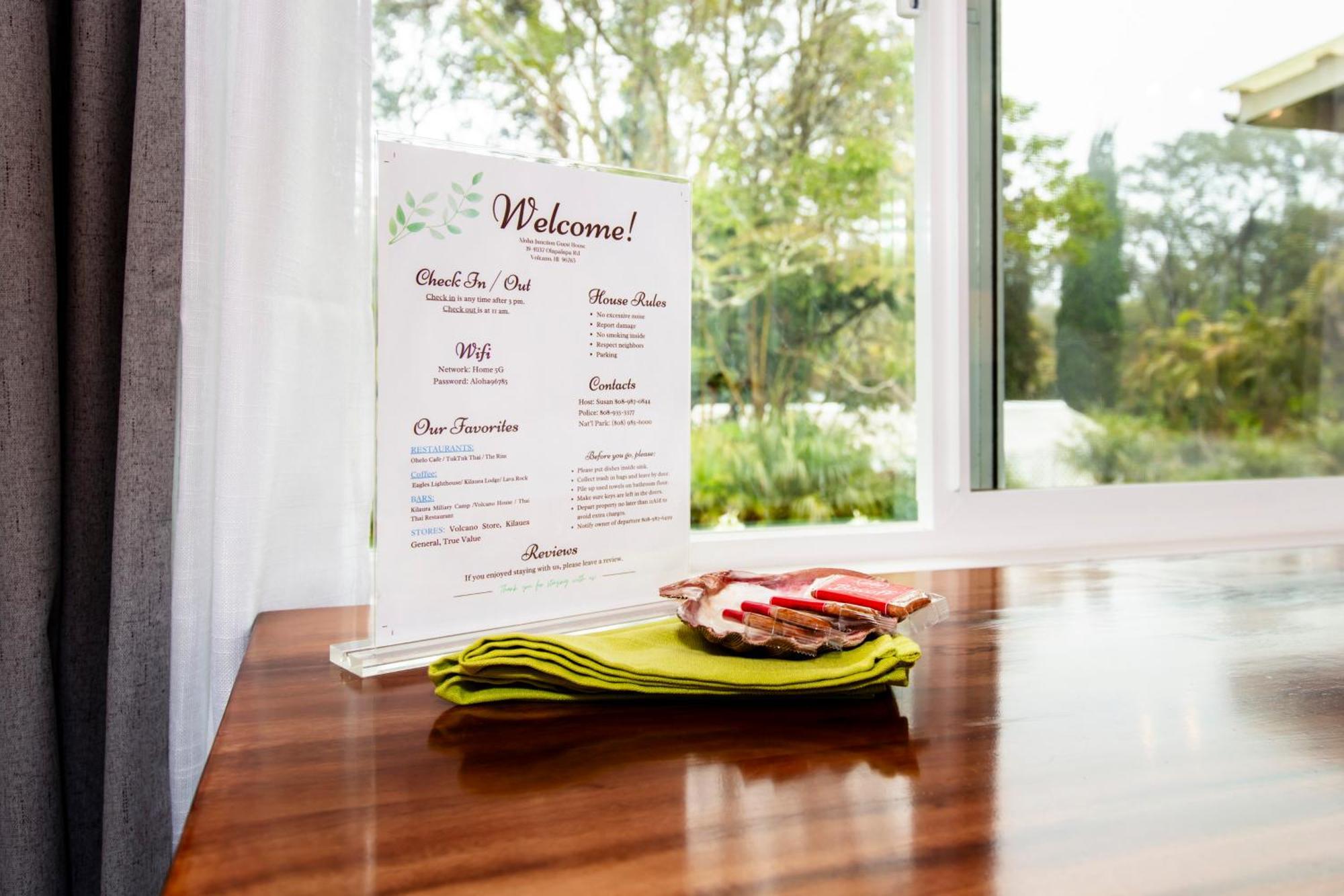 Aloha Junction Bed And Breakfast -Minutes Away From Hawaii Volcanoes National Park Bagian luar foto