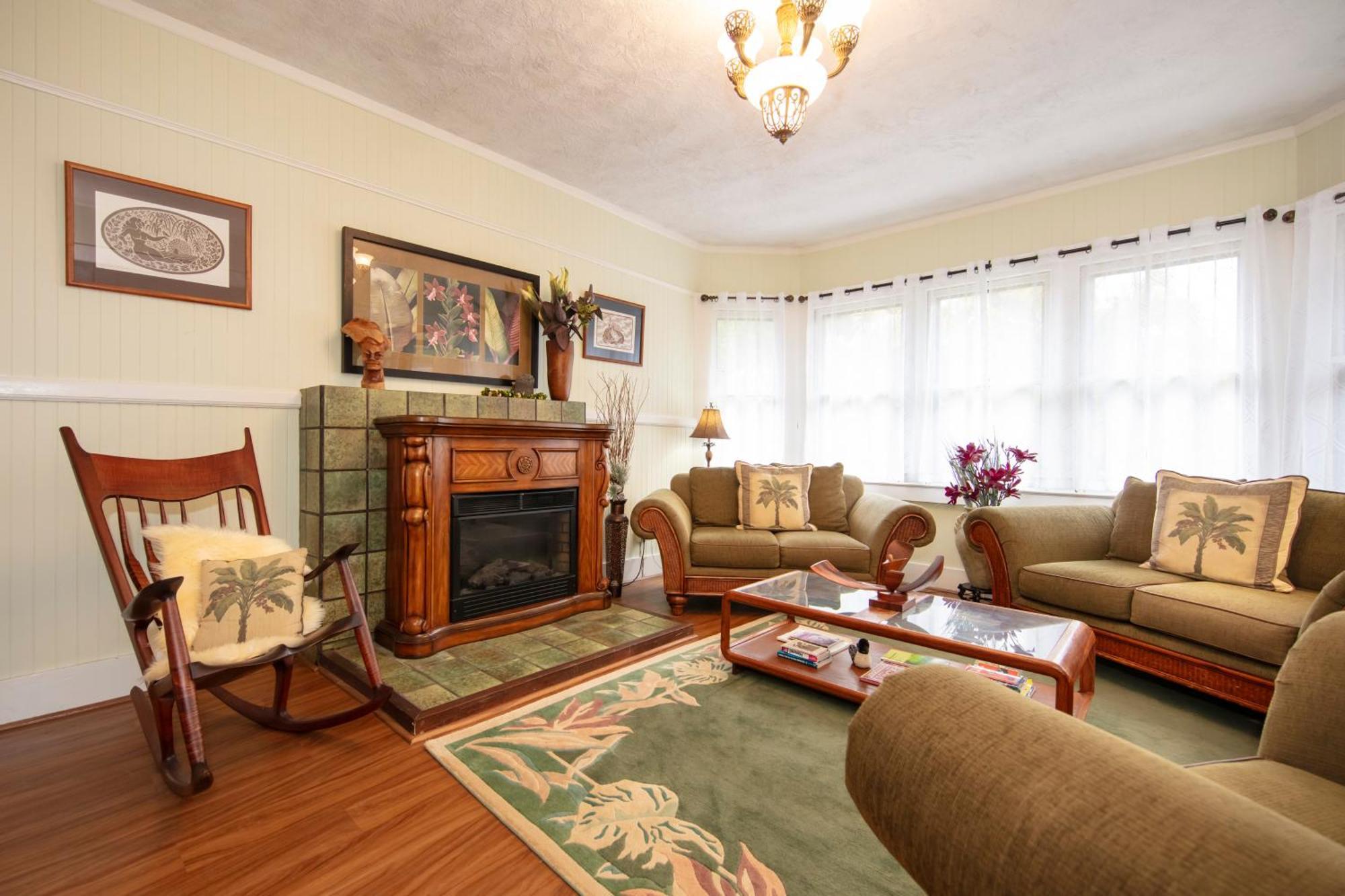 Aloha Junction Bed And Breakfast -Minutes Away From Hawaii Volcanoes National Park Bagian luar foto