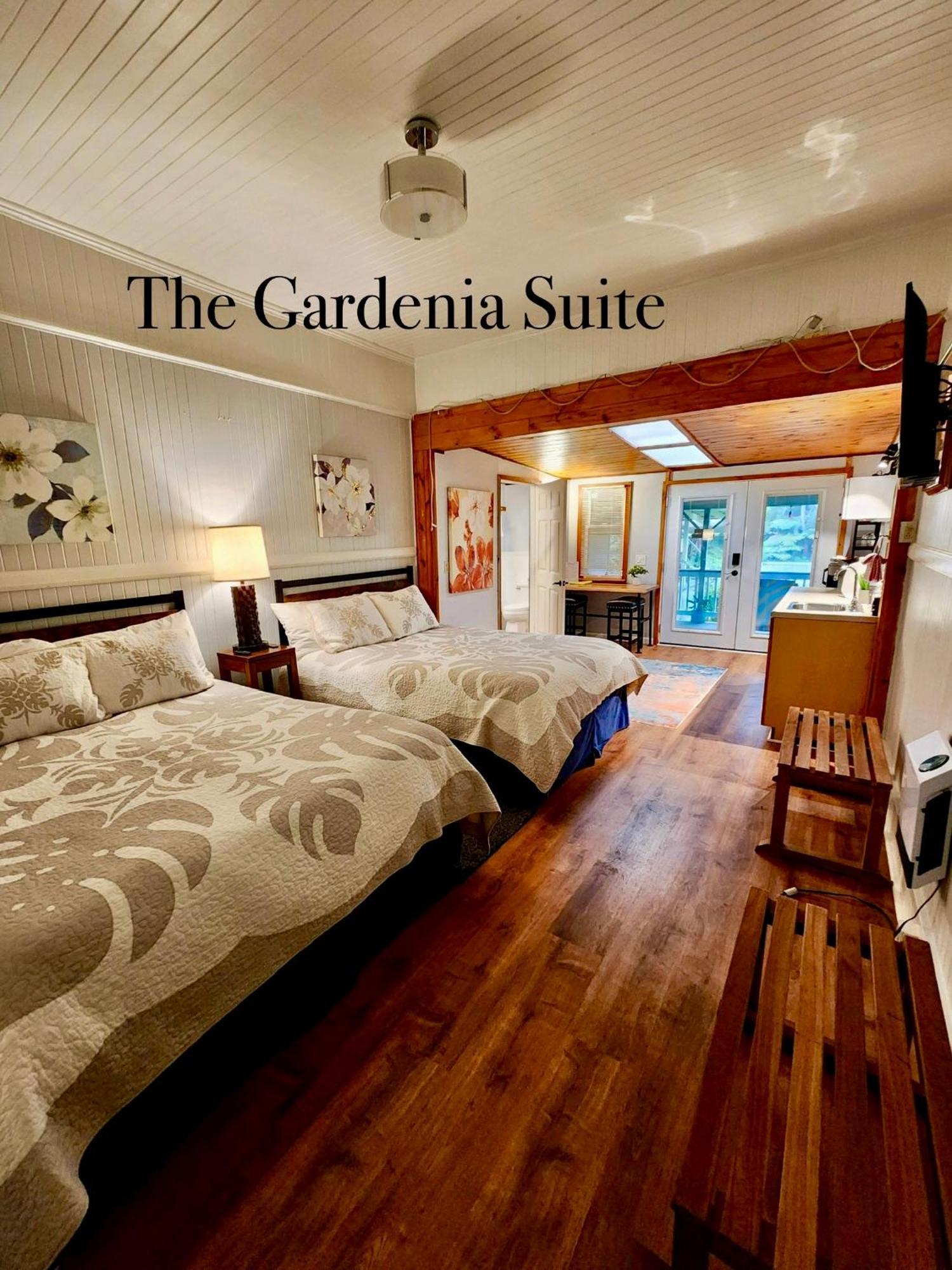 Aloha Junction Bed And Breakfast -Minutes Away From Hawaii Volcanoes National Park Bagian luar foto
