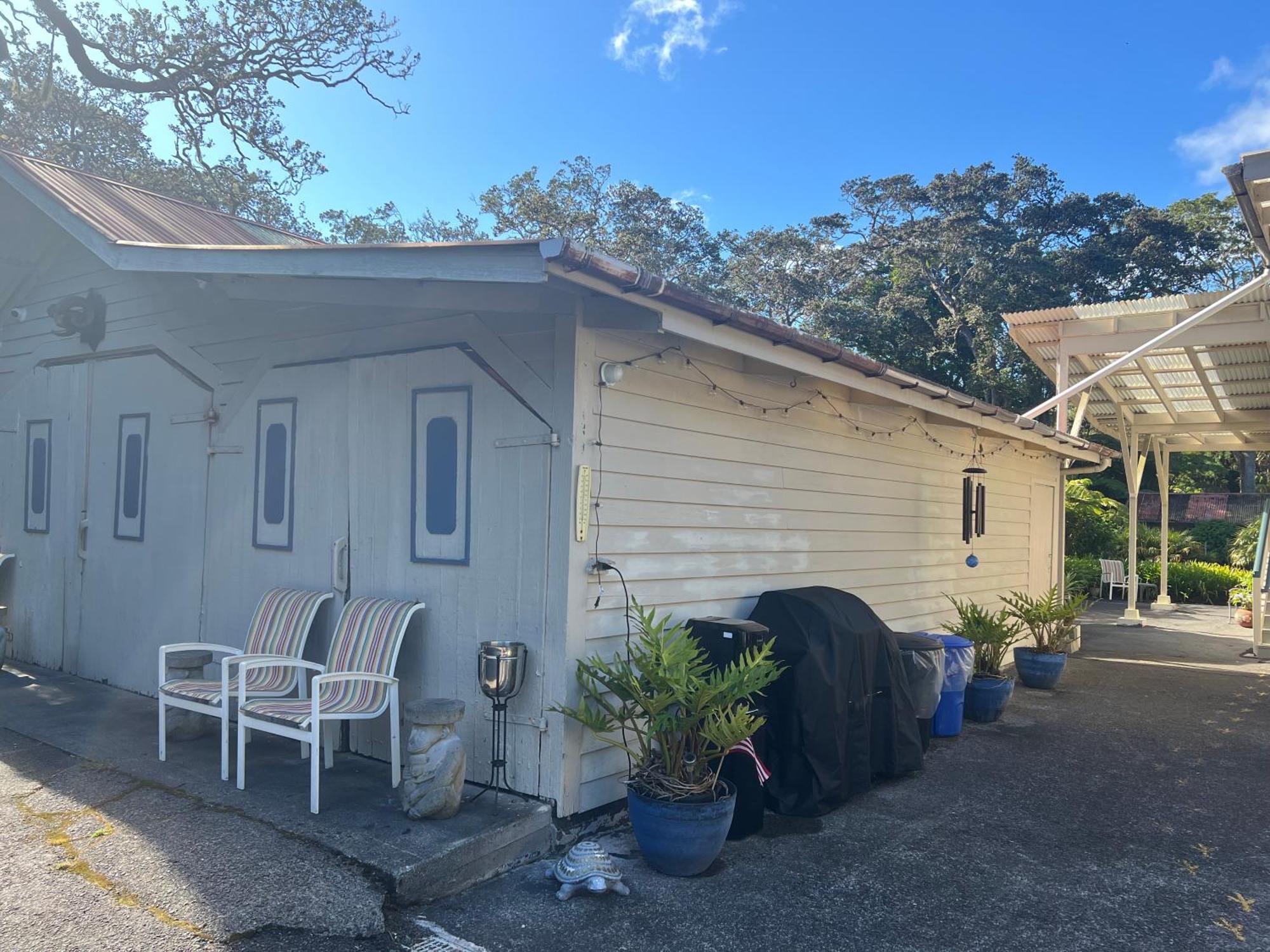 Aloha Junction Bed And Breakfast -Minutes Away From Hawaii Volcanoes National Park Bagian luar foto